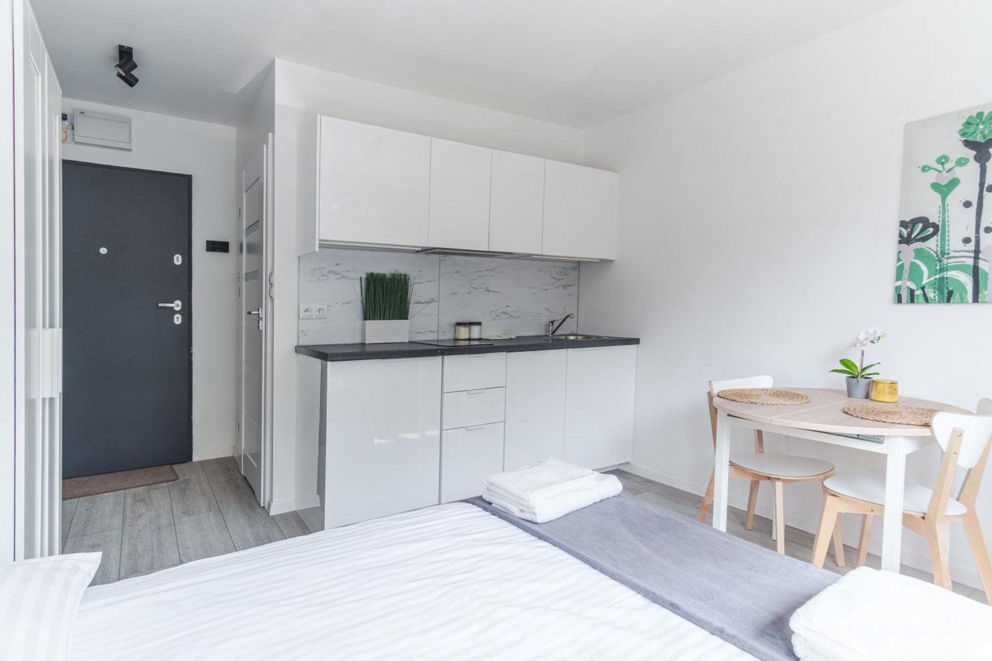 The Park Suites Варшава Екстериор снимка
